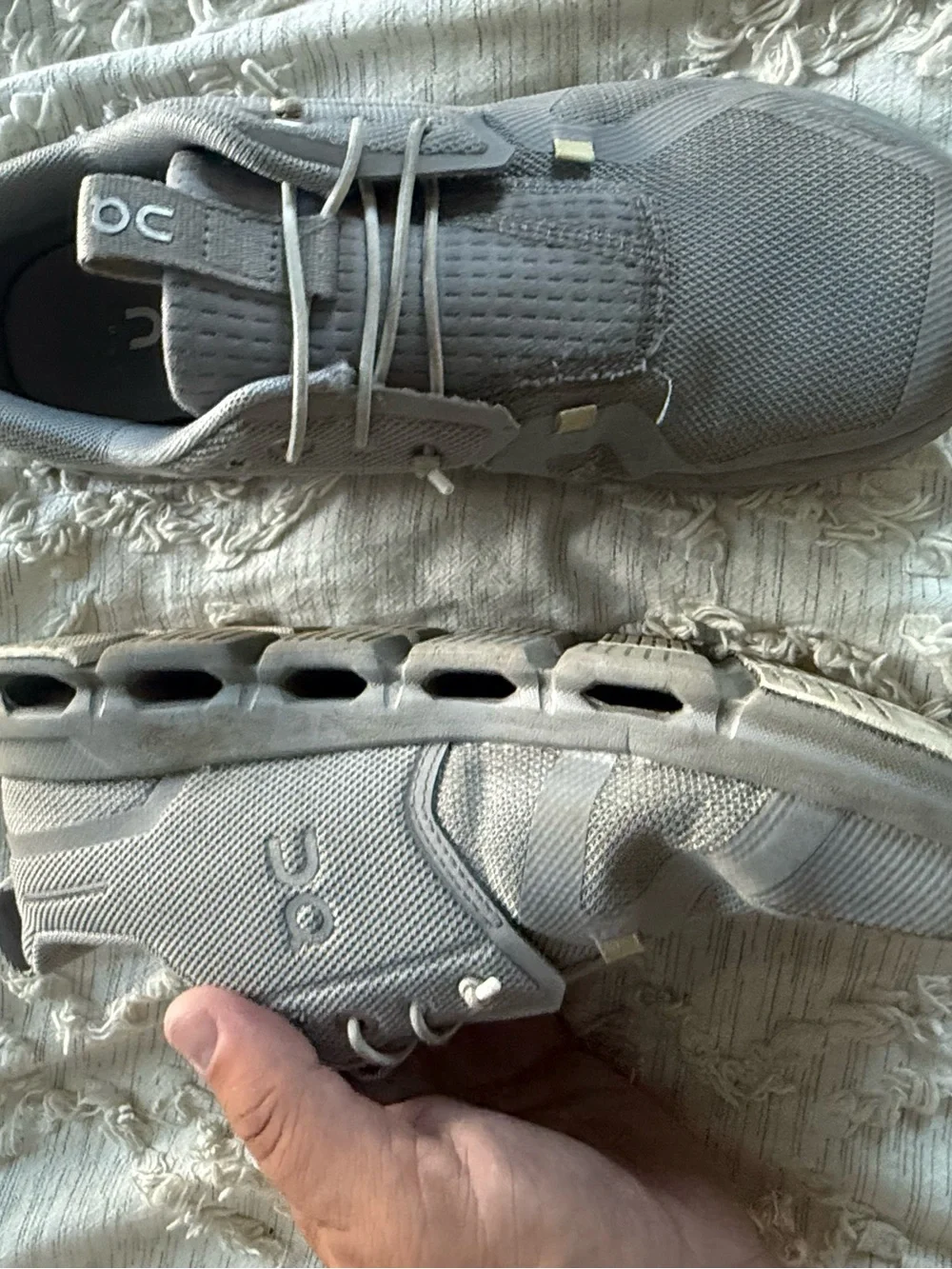 On Cloud 5 Youth Sneakers